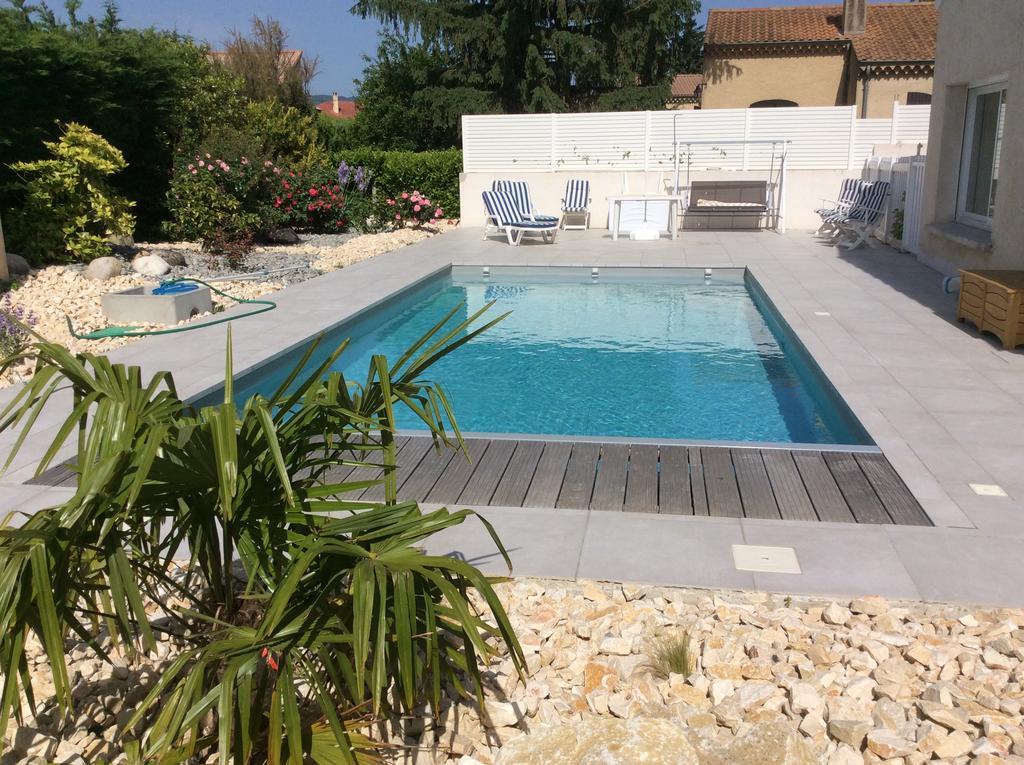 Les Lauriers Roses Otel Bourg-lès-Valence Dış mekan fotoğraf